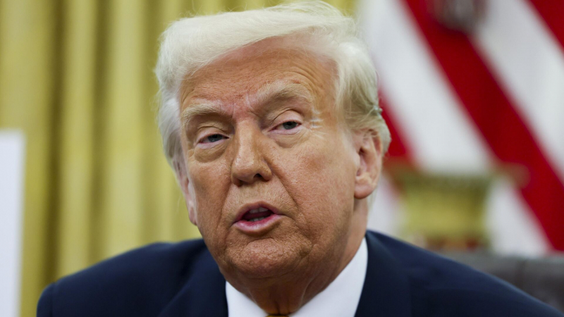 Трамп: Путин рассказал о попытках России урегулировать конфликт на Украине