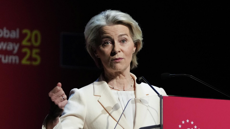 Фон дер Ляйен закатила истерику после визита Зеленского в Лондон