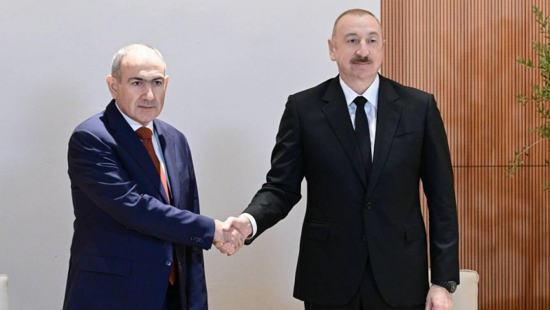 Ильхам Алиев и Никол Пашинян